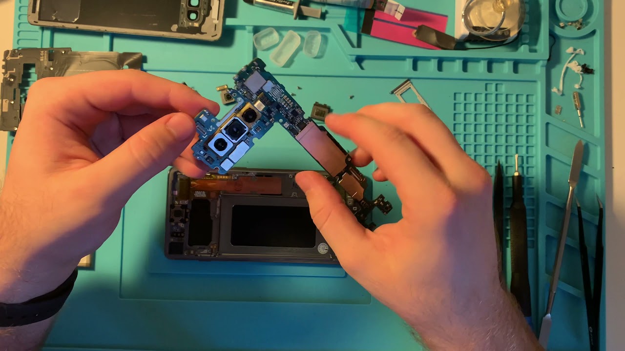 [TUTORIAL] - Sostituire display Samsung Galaxy S10