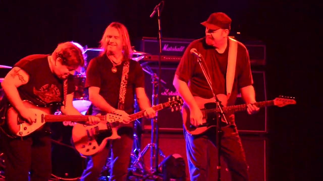 2025 - #0695 - RRVV - #14 - I JUST WANNA MAKE LOVE TO YOU - FOGHAT with DAN LAWSON 9/26/2014