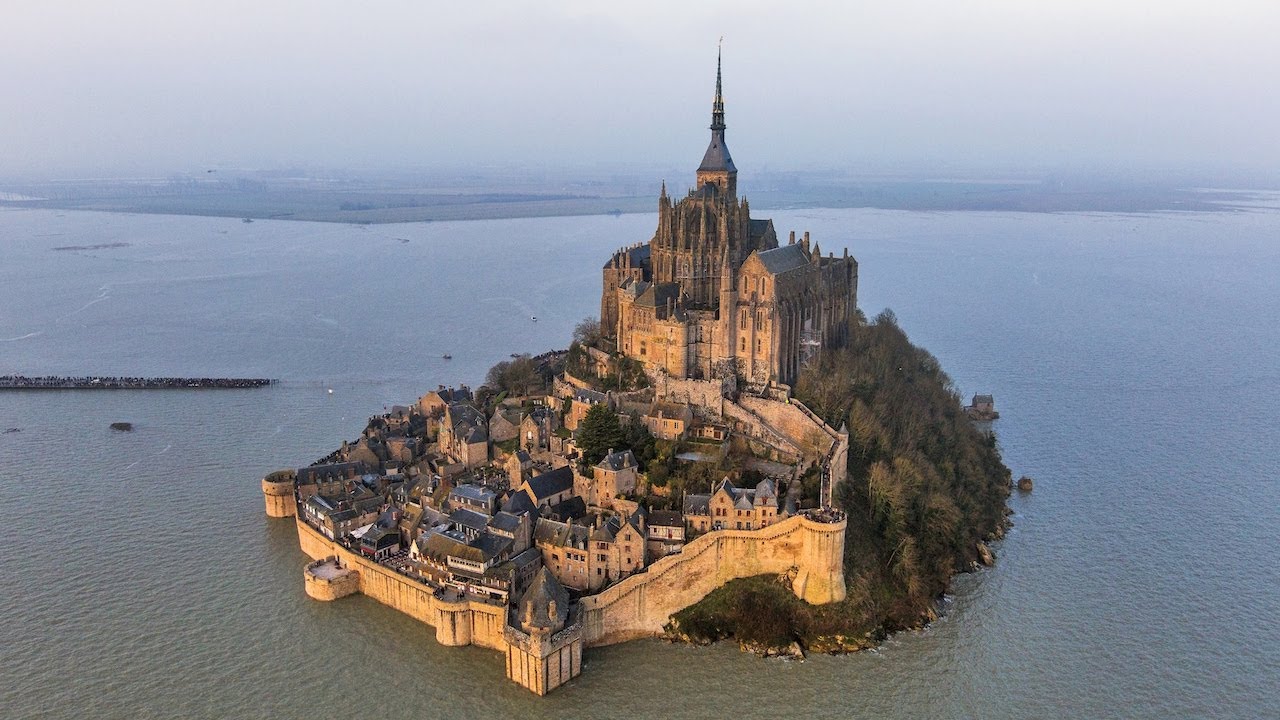 Normandy's Fairytale Castle - Amazing Places