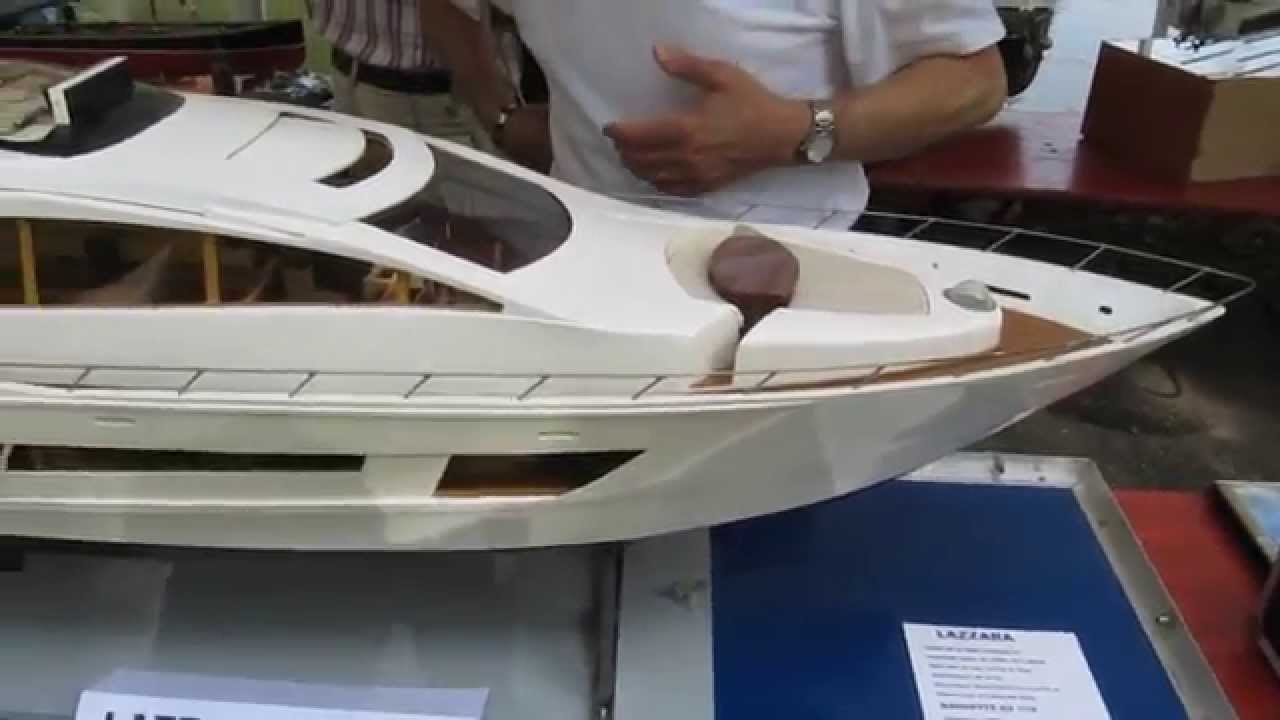 Le mega yacht Lazzara LSX 92 de Bernard  - MCCR 2015 RC : Modélisme naval radiocommandé
