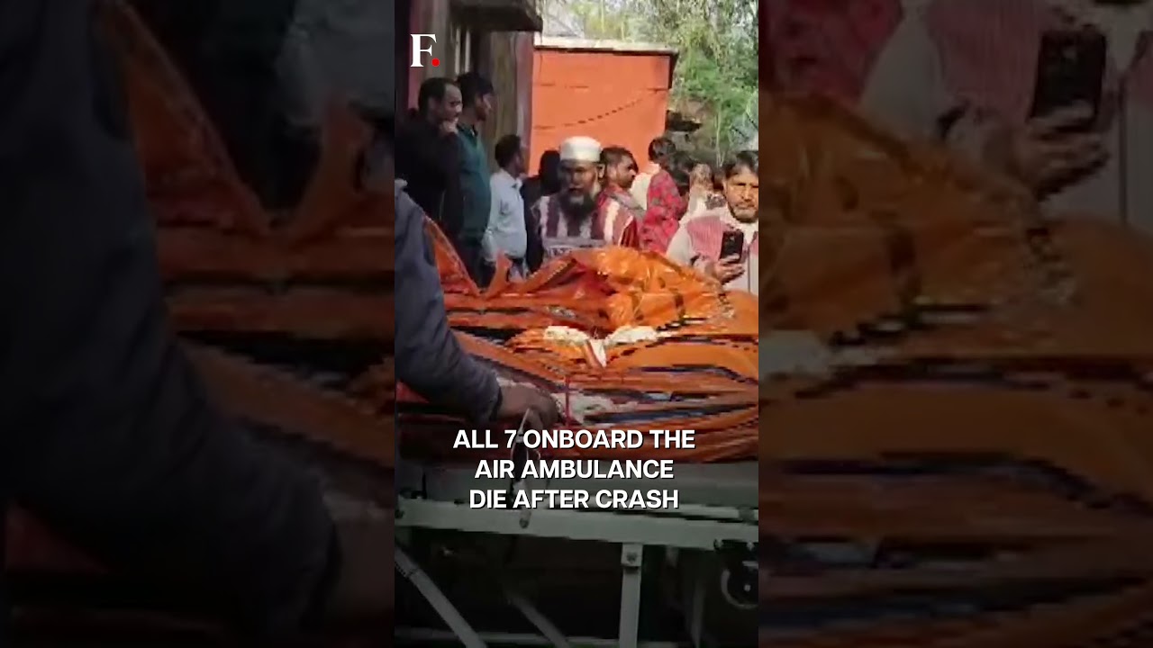 India: 7 Onboard Dead After Air Ambulance Crashes in Jharkhand | Subscribe to Firstpost | N18G