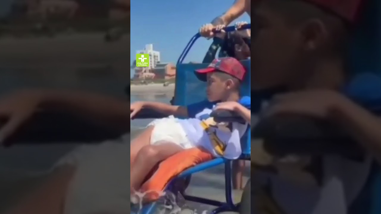 CRIAN&Ccedil;A COM C&Acirc;NCER REALIZA SONHO DE MOLHAR OS P&Eacute;S NO MAR ANTES DA AMPUTA&Ccedil;&Atilde;O DA PERNA | JCL