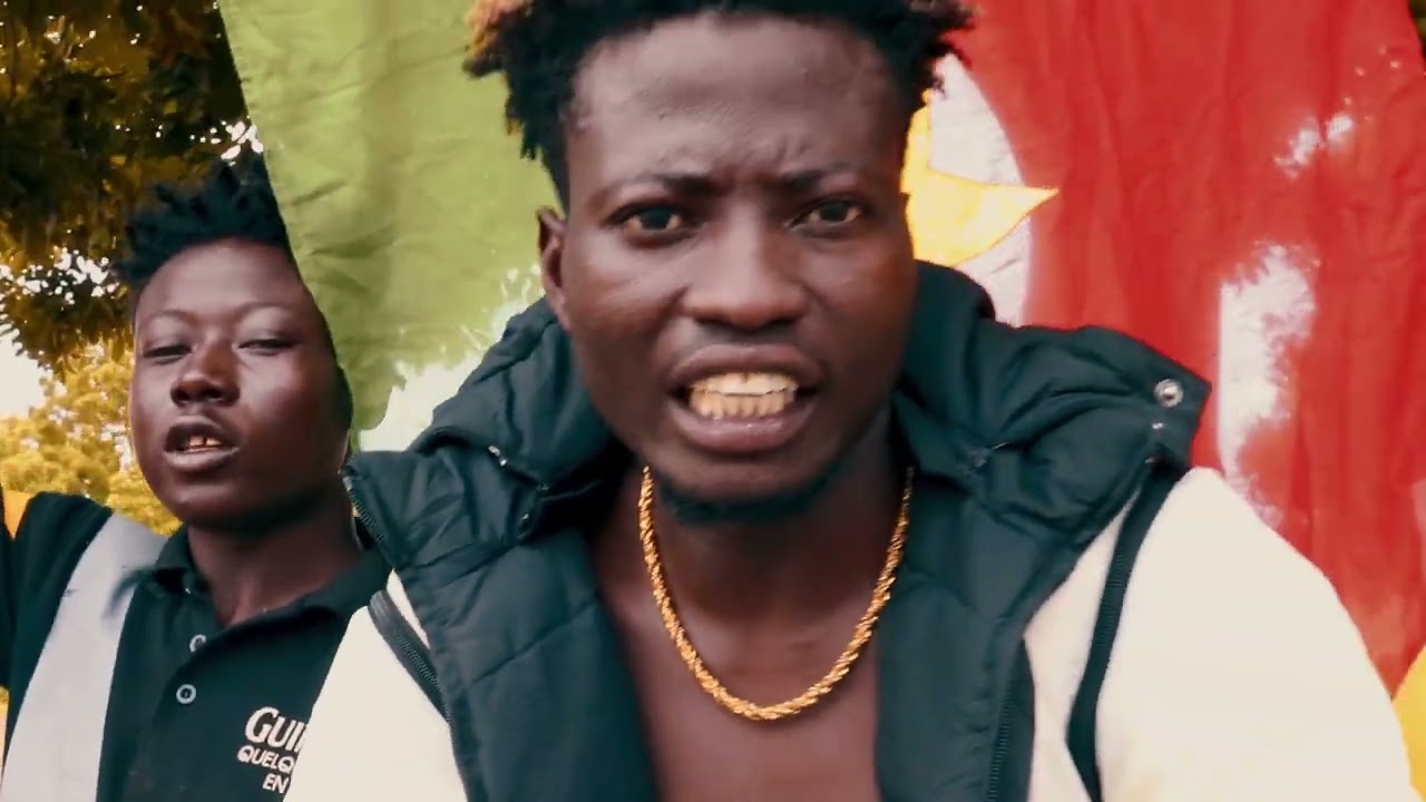 KIAKOURA -TKG FAMILLY (CLIP OFFICIEL)🇧🇫JAH ARMY LABEL.. Talentueux au Burkina Faso 😘