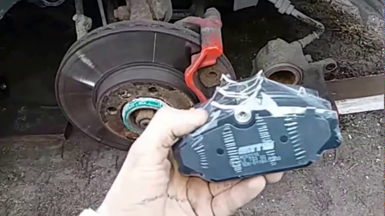 Wymiana klocków hamulcowych Renault Megane Scenic - Auto Fuszerka
