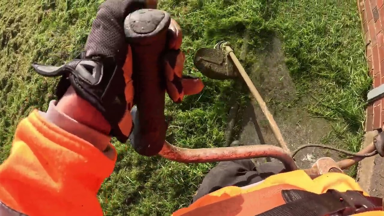 Edge Trimming Like a Pro: Strimming Curb & Slab Edges + Mares Tail Advice