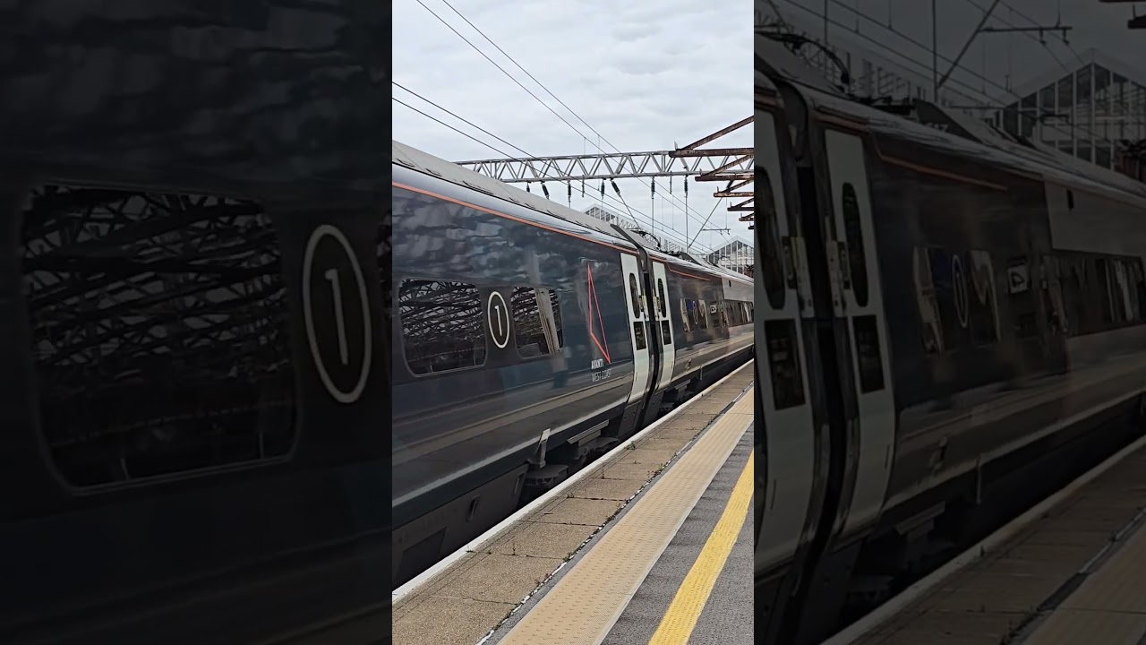 390117 departing Crewe with an Avanti West Coast service to London Euston #train #trainspotting