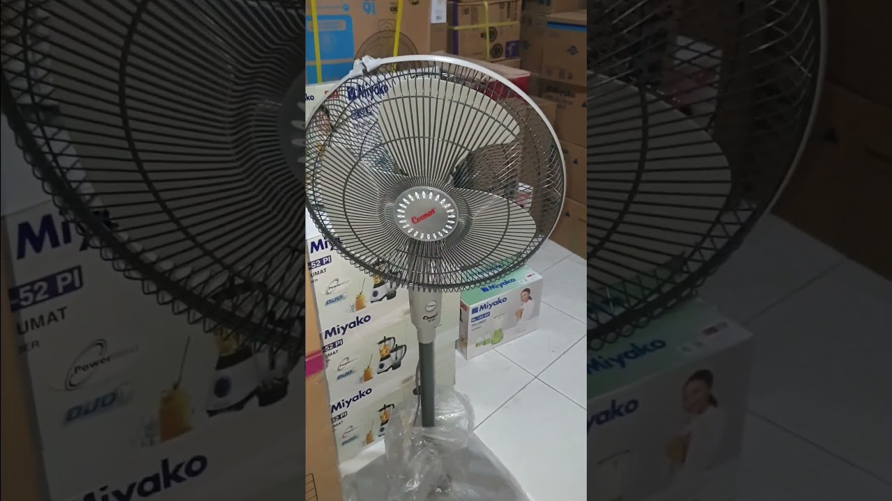 Kipas Angin Cosmos Berdiri SN 16