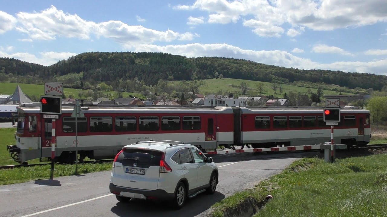 Železničné priecestie / Železniční přejezd Veľká Čausa - SP2382 - 20.4.2025