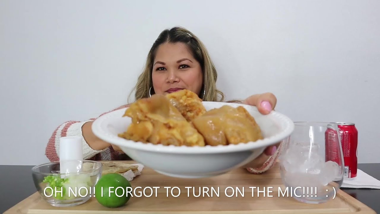 MENUDO (COW STOMACH) WITH  PIG FEET/ASMR/MUKBANG