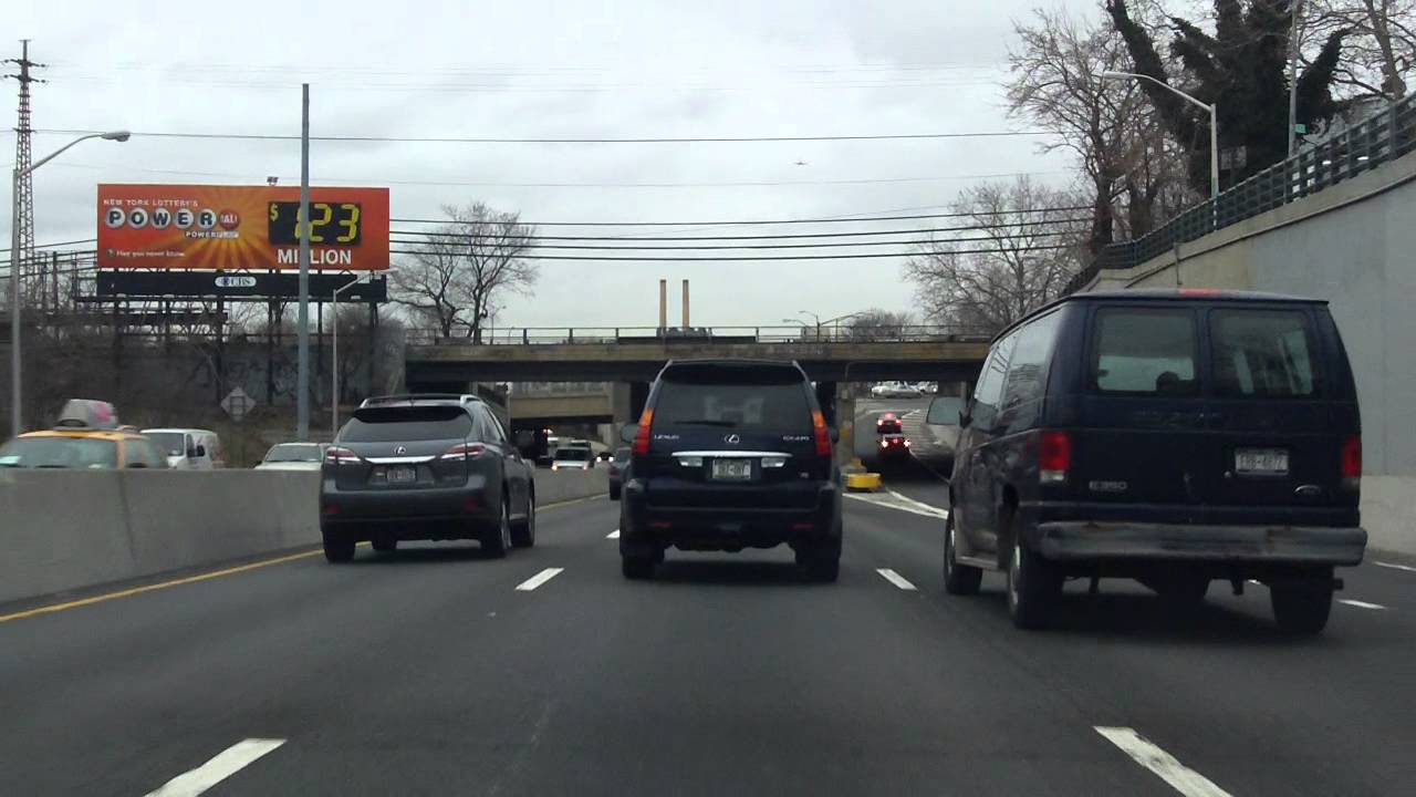 Drive through Queens westbound