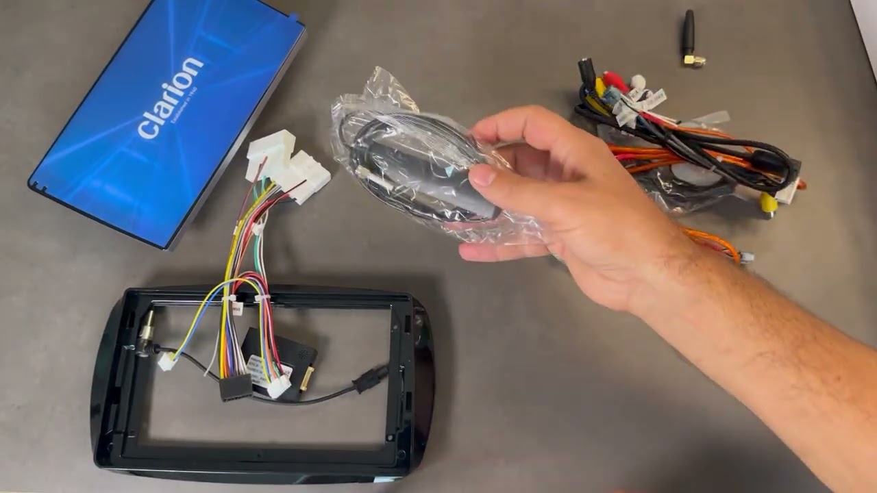 Unboxing Tableta Clarion GL700 (XD6125) Navigație Auto Android 2K (2000×1200) Snapdragon Octa-Core!