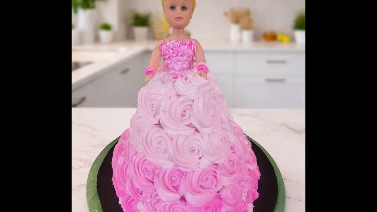 Barbie doll cake without mould tin.my first vlog in Nigeria. 