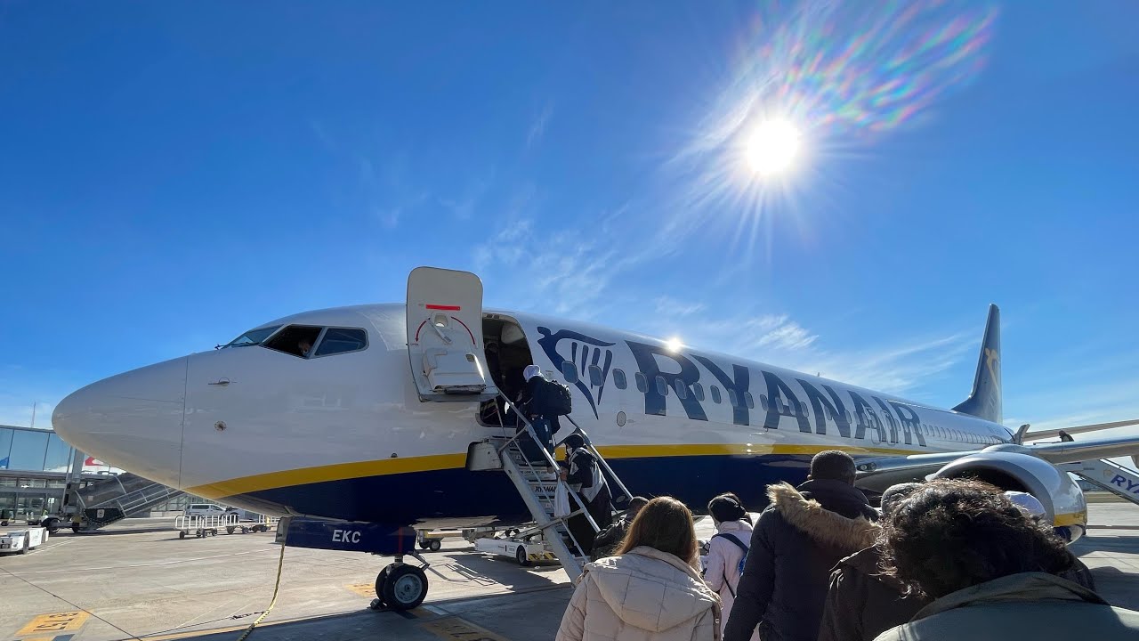 TRIP REPORT | RYANAIR OLD CABIN | 737-800 | VALENCIA-MARRAKECH | ECONOMY | HD