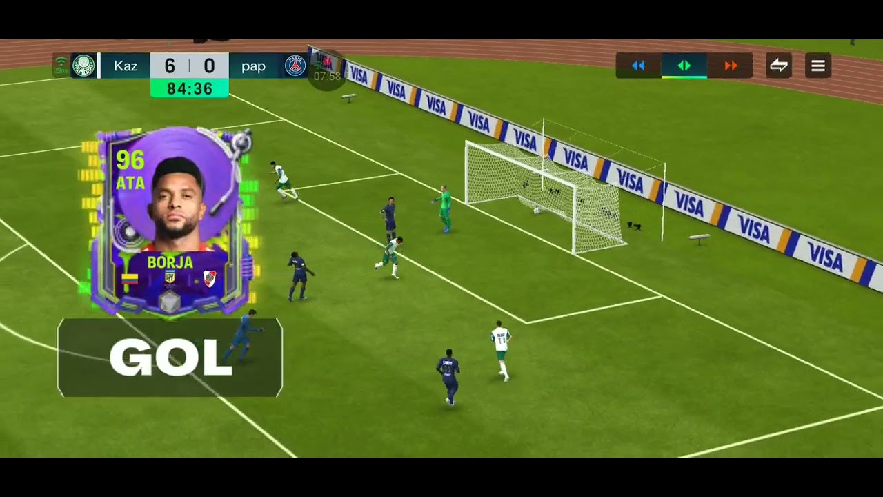 Jogando FIFA mobile 