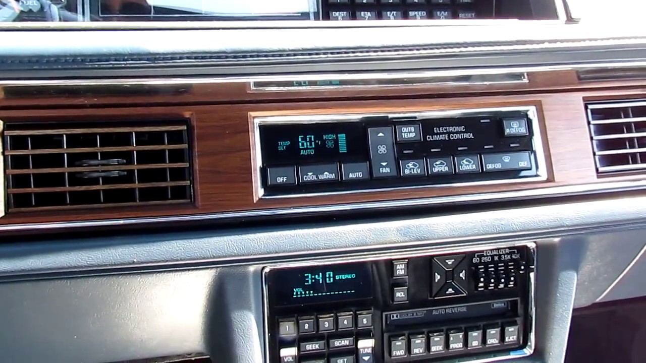 1990 Oldsmobile Ninety-Eight Regency Brougham Start up and Walk around