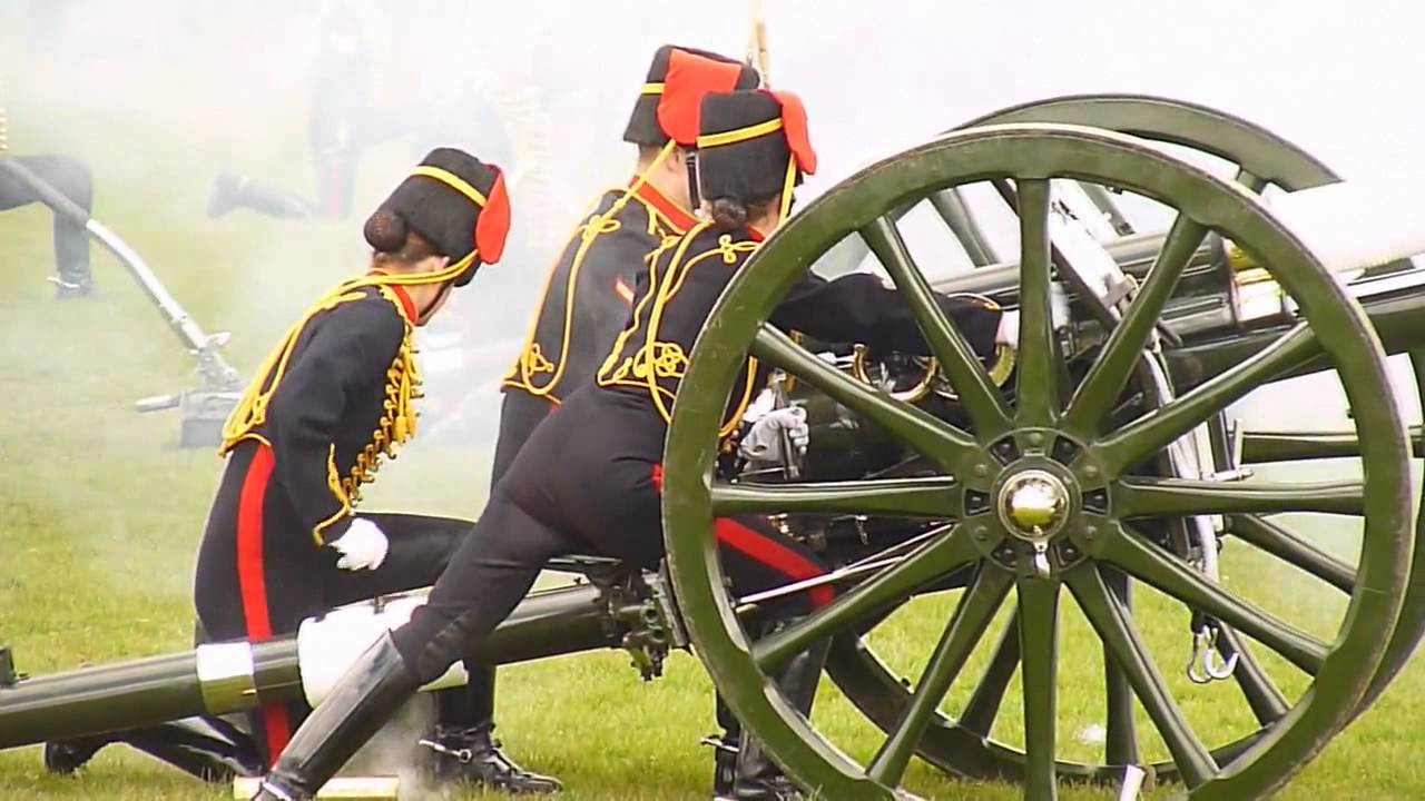 The Queen's Birthday Gun Salutes in Hyde Park by KTRHA