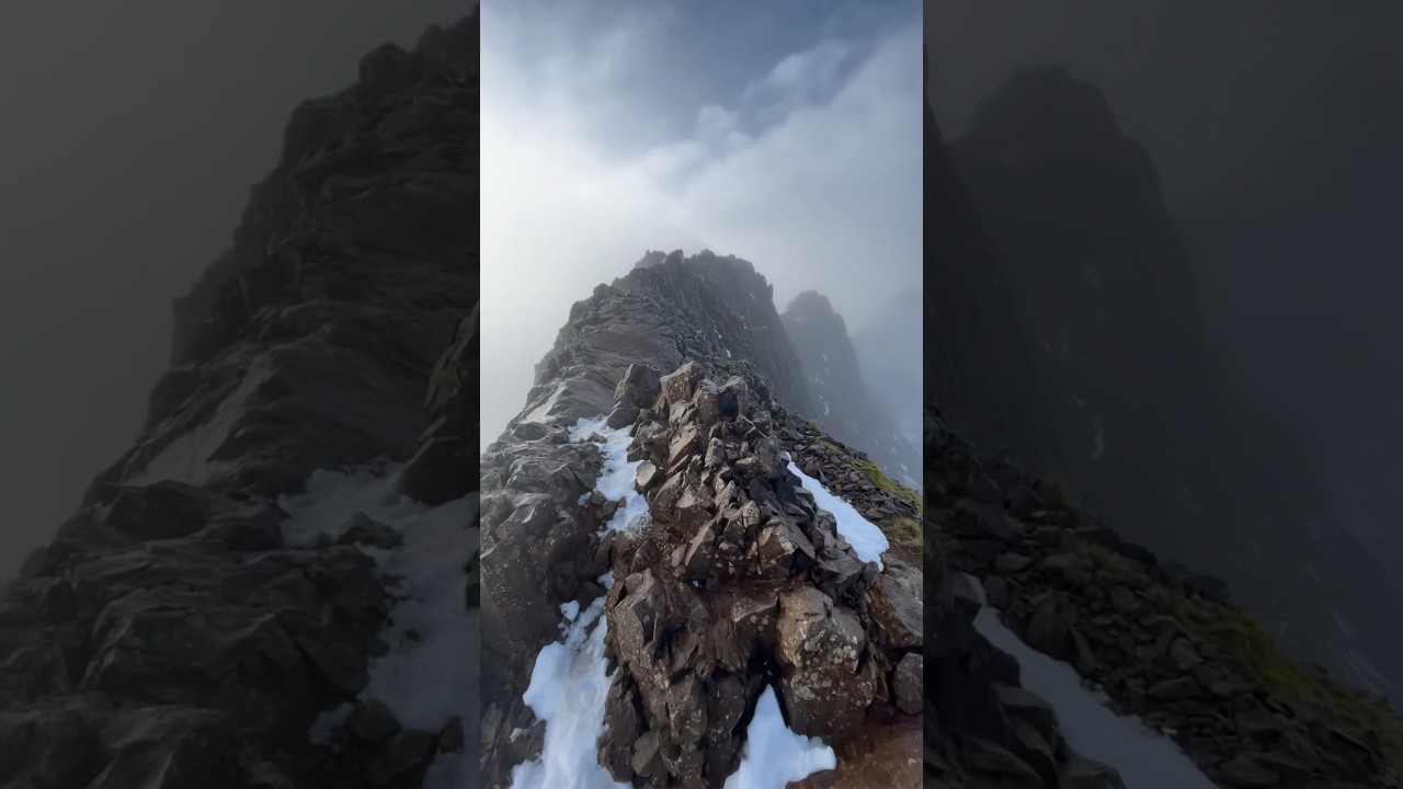 Don&rsquo;t trip! Crib Goch 🏴󠁧󠁢󠁷󠁬󠁳󠁿 #wales #mountains #extreme #hiking #adventure #viral #dangerous