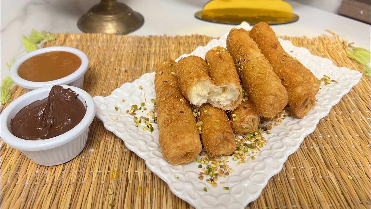 سيكارتشيز كيك بتقنية واعرة تخليهوم مايتفركعو مايتشققو حلوى تزيدو عليها الشوكولا ،الكاراميل أو العسل 