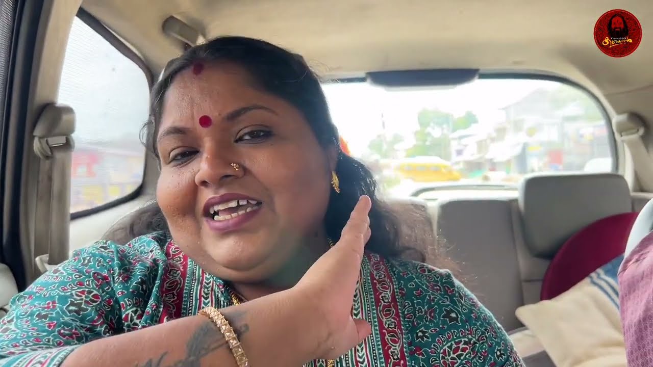 ബ്യൂട്ടീഷൻ. ആകാശ് ആഞ്ജനേയൻ