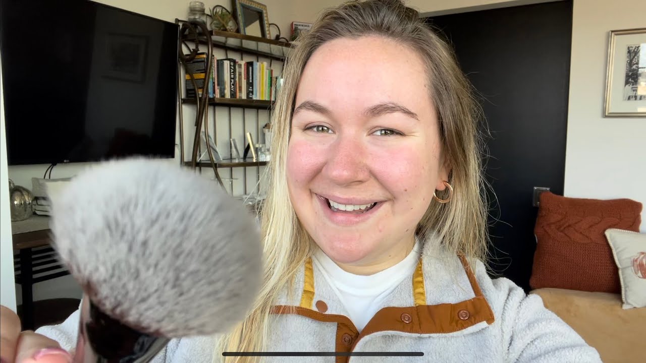 ASMR - Face Brushing (stipple, make up brush, gentle brushing)