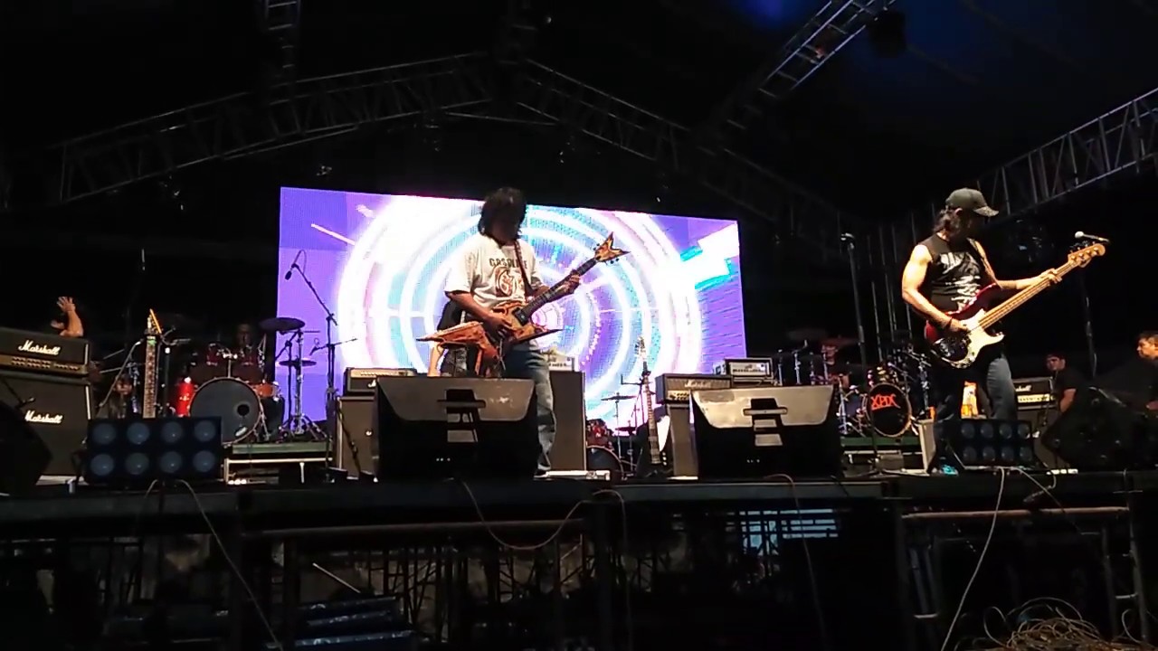 May - Pahlawan Mimpi (Live)