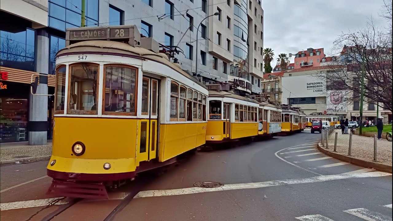 VIAJE EN EL HISTÓRICO E ICÓNICO TRANVIA 28 E EN LISBOA - PORTUGAL