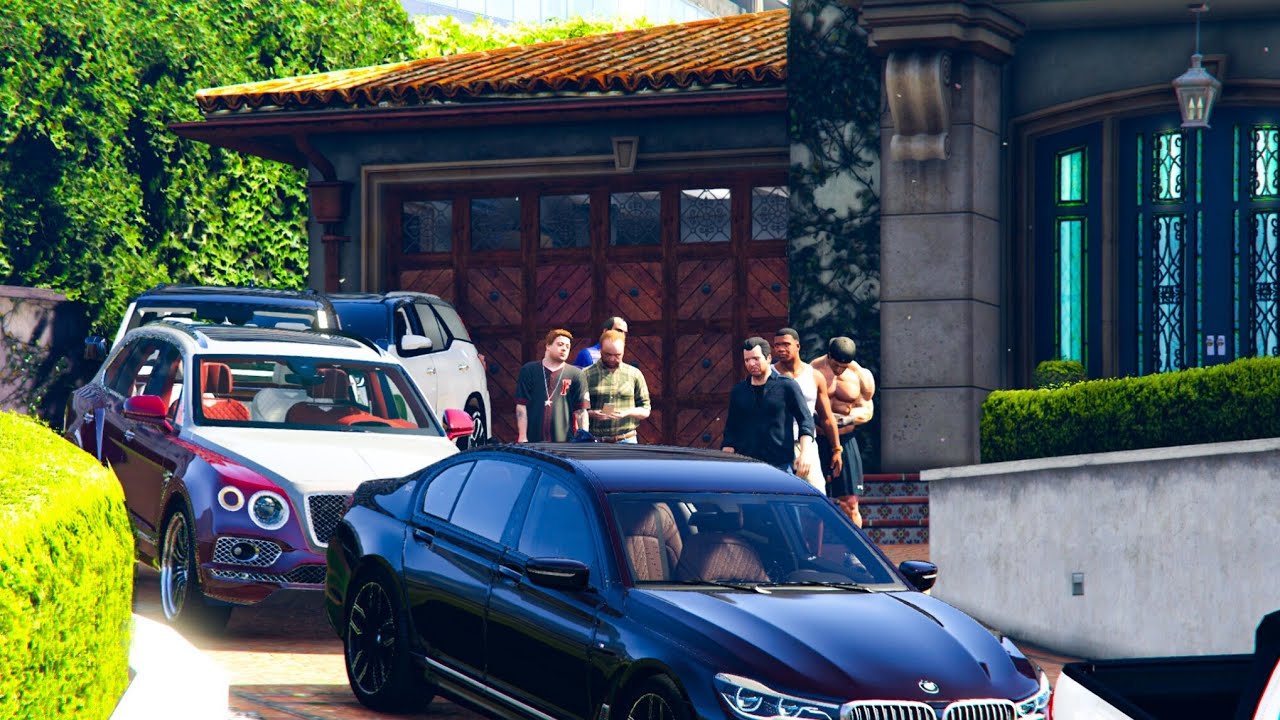 “MICHAEL’S ELITE CONVOY RIDE TO THE BEACH | TREVOR, FRANKLIN & CREW | GTA V”