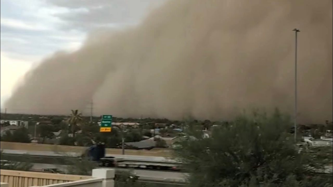 Impresionante tromba cae en Mexicali bc