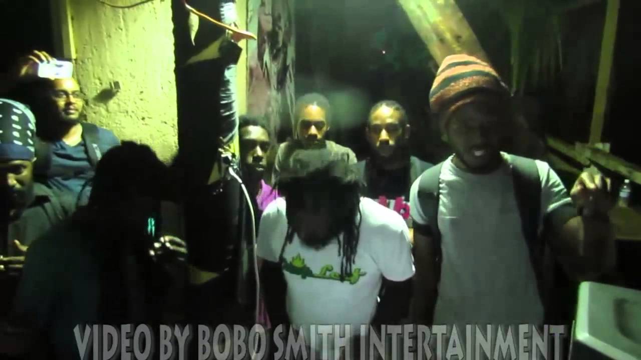 SIZZLA ,CRONIXX JAH CURE FREESTYLE AT JUDGEMENT YARD SEPTEMEBR TO REMEMBER  2014