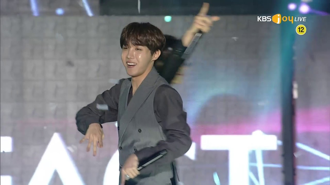190424 KBS THE FACT MUSIC AWARDS BTS   IDOL