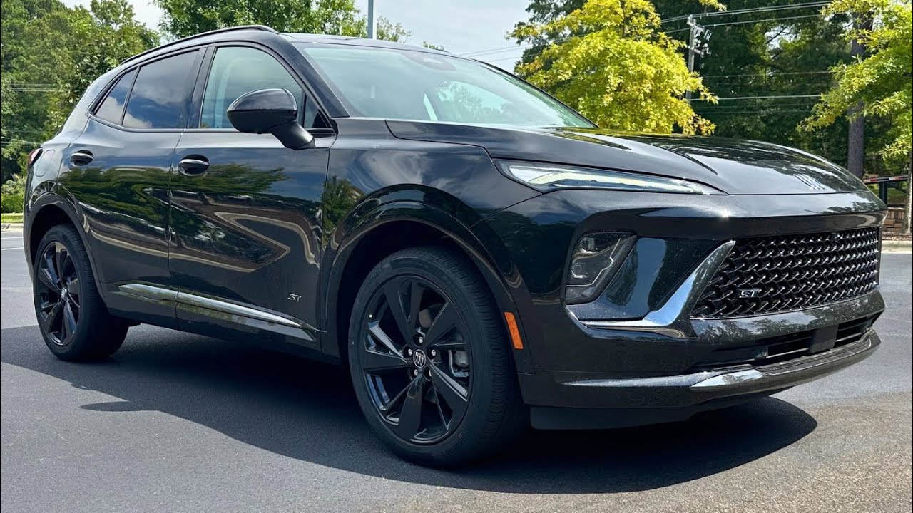Is The 2024 Buick Envision ST Better Than The Lincoln Corsair?
