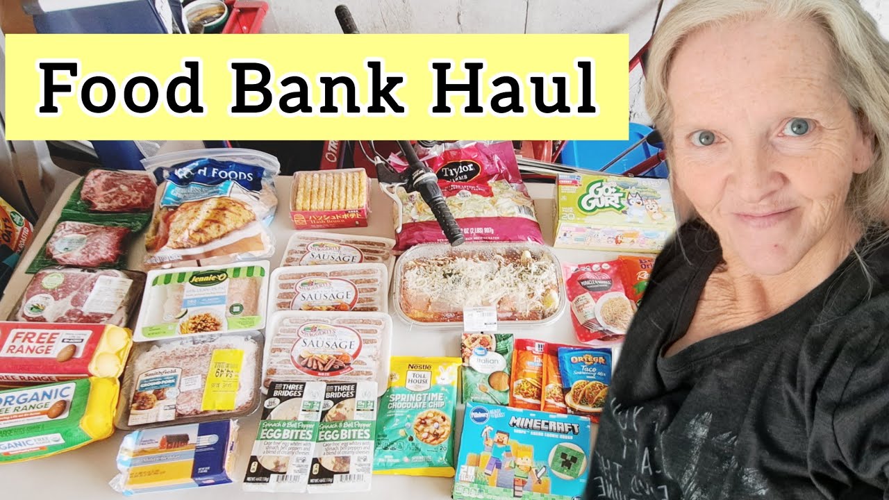 Waiting In Line to Shop || Shopping Local Food Bank Grocery Pantry Haul Helps So Many People