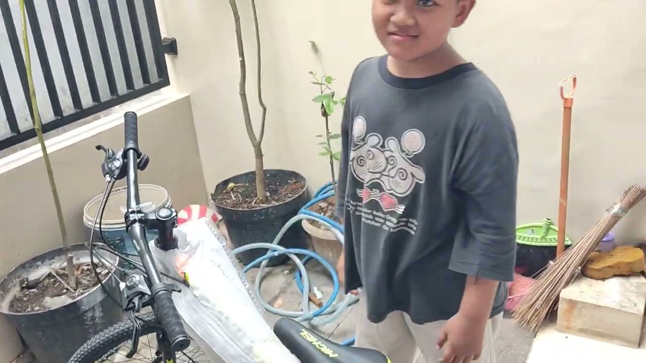 UNBOXING SEPEDA BARU 