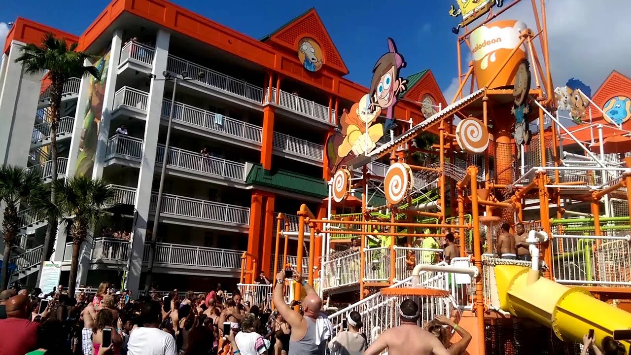 Kids Getting Slimed @ Nickelodeon Hotel