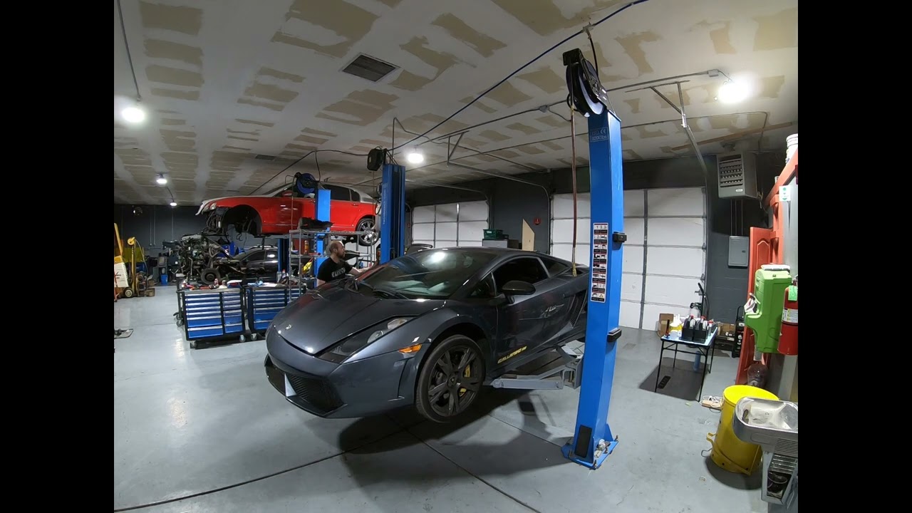 06' Lamborghini Gallardo Basic Service & Spark Plug Replacement.