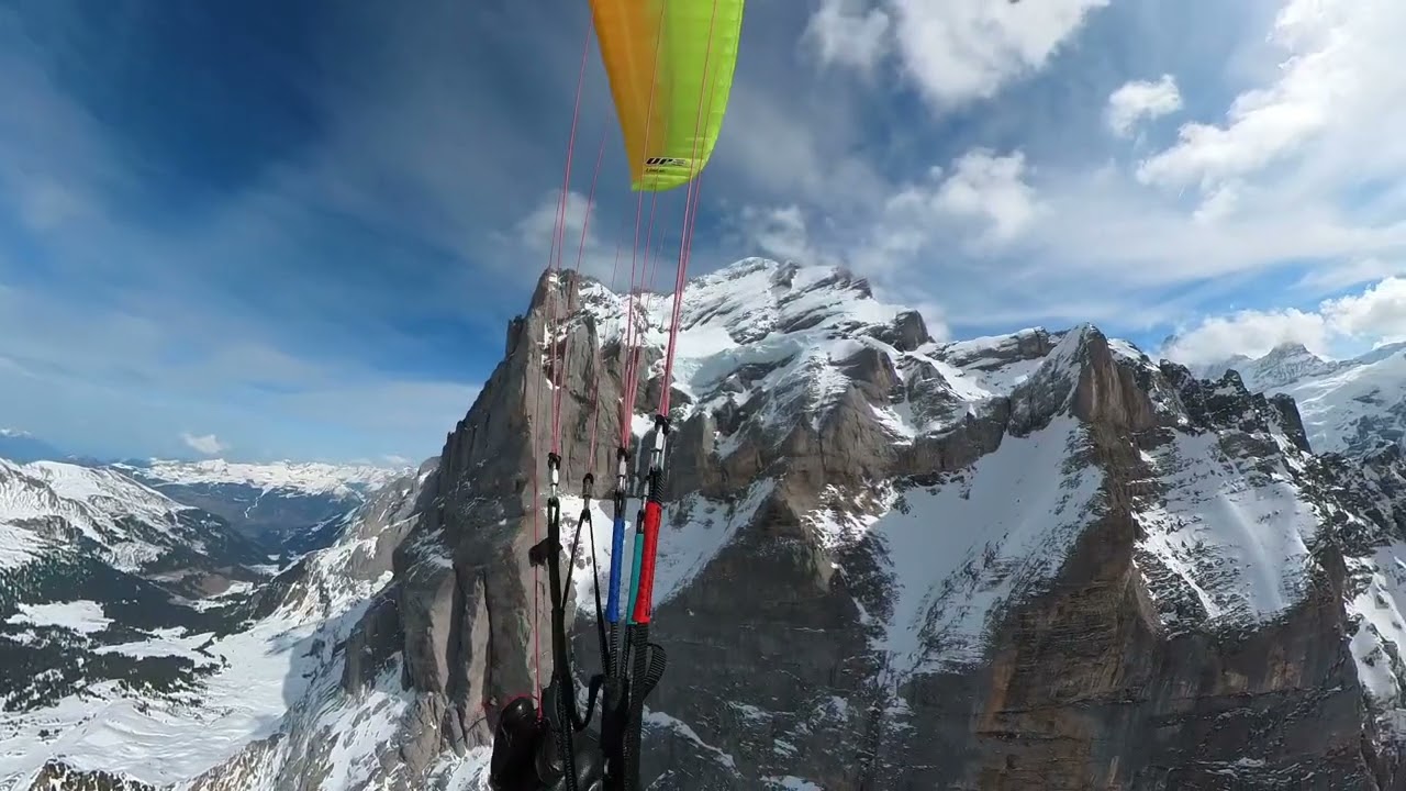 Grindelwald Switzerland paragliding - around the valley