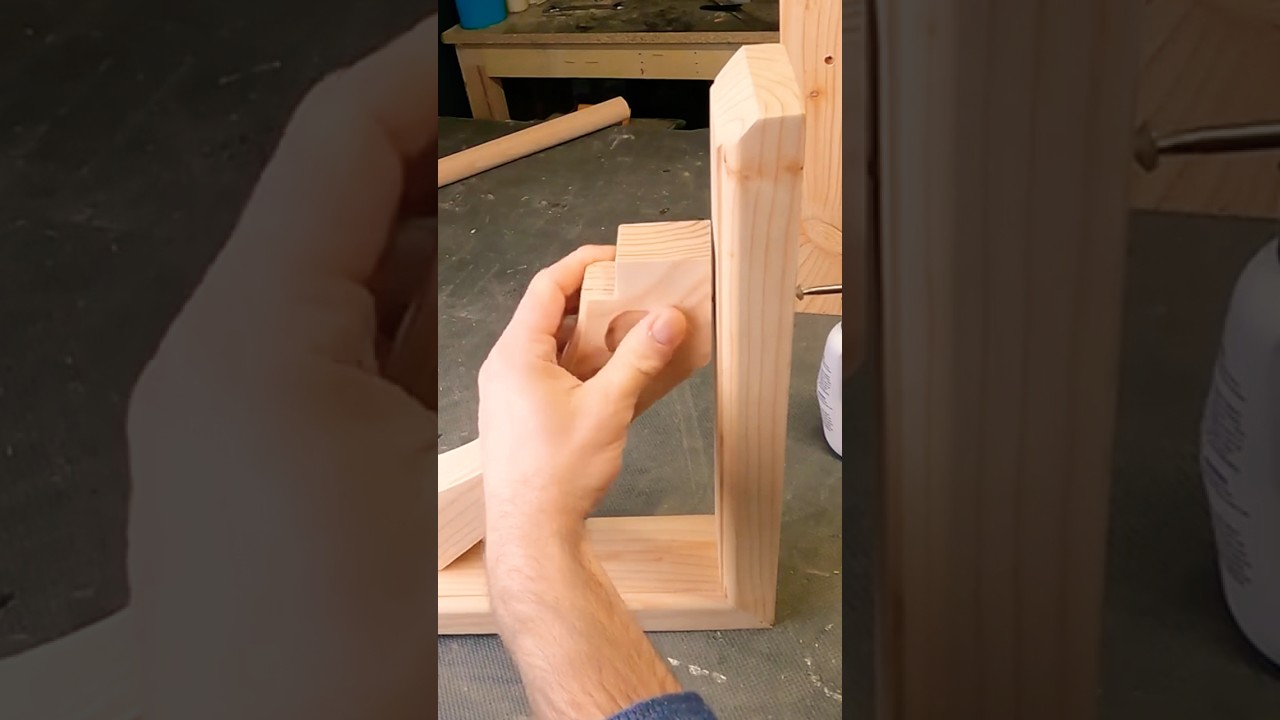 Wandgarderobe g&uuml;nstig selber bauen.. DIY&hellip;#woodworking #diy #woodcraft