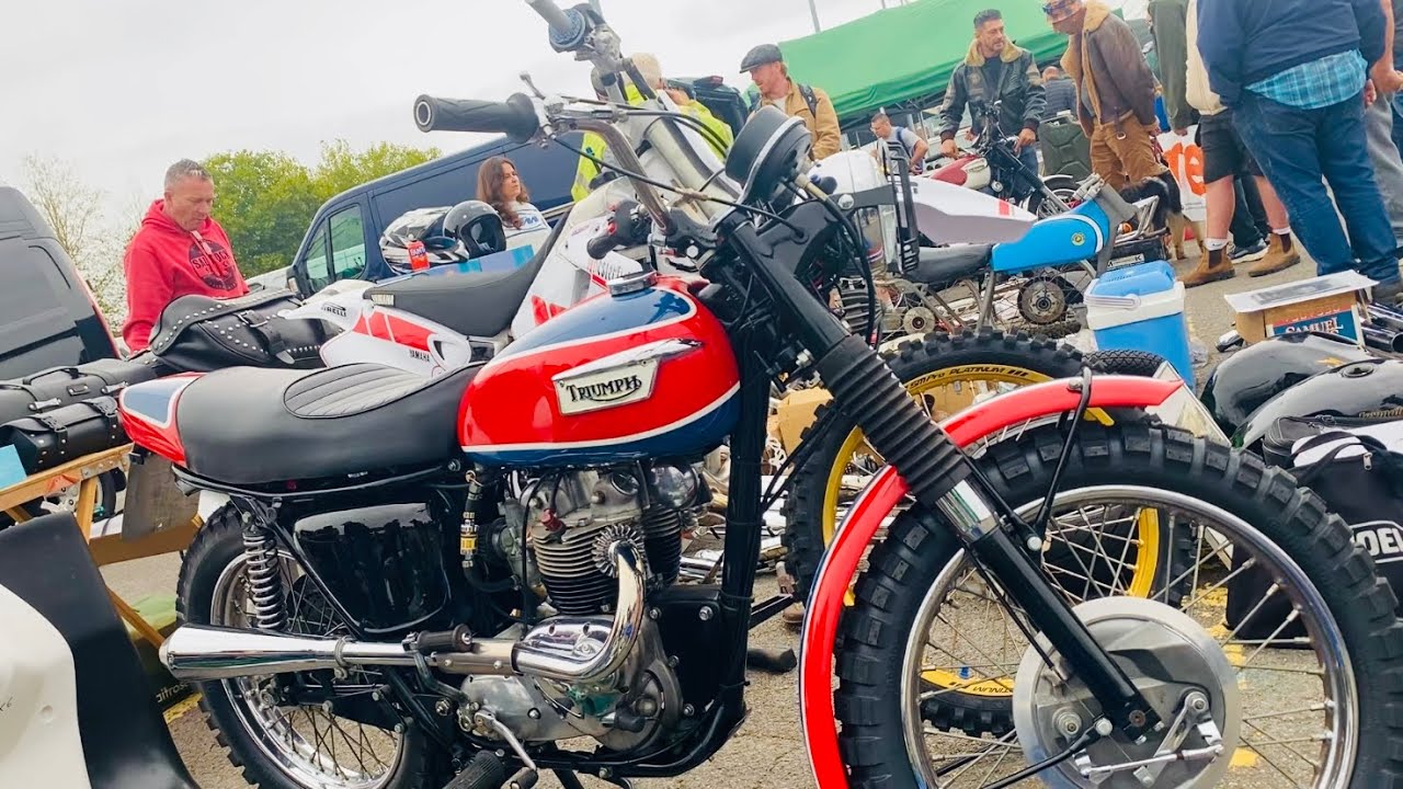 KEMPTON PARK Motorcycle Autojumble A MOOCH ALONG from One End to Other & CLASSIC BIKES What Happened