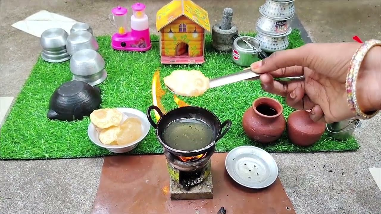 Puri with chicken curry recipe in miniature cooking 