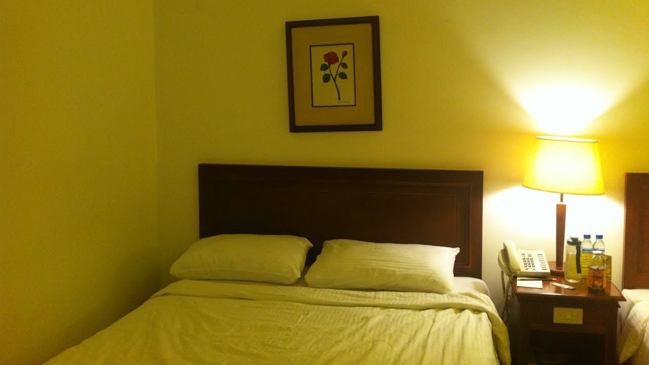 Day in the Life of Say: VLOG February 23-24 Alone in the Hotel -saytiocoartillero