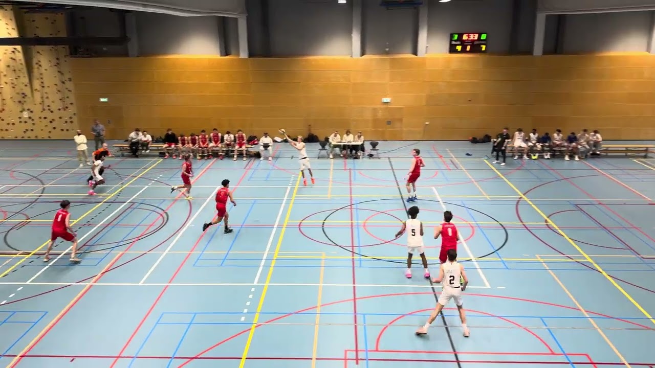 Apollo-Landstede 1e kwart 8 maart