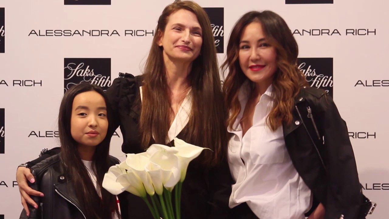 Показ новой коллекции дизайнера Alessandra Rich на Fashion Week 2017