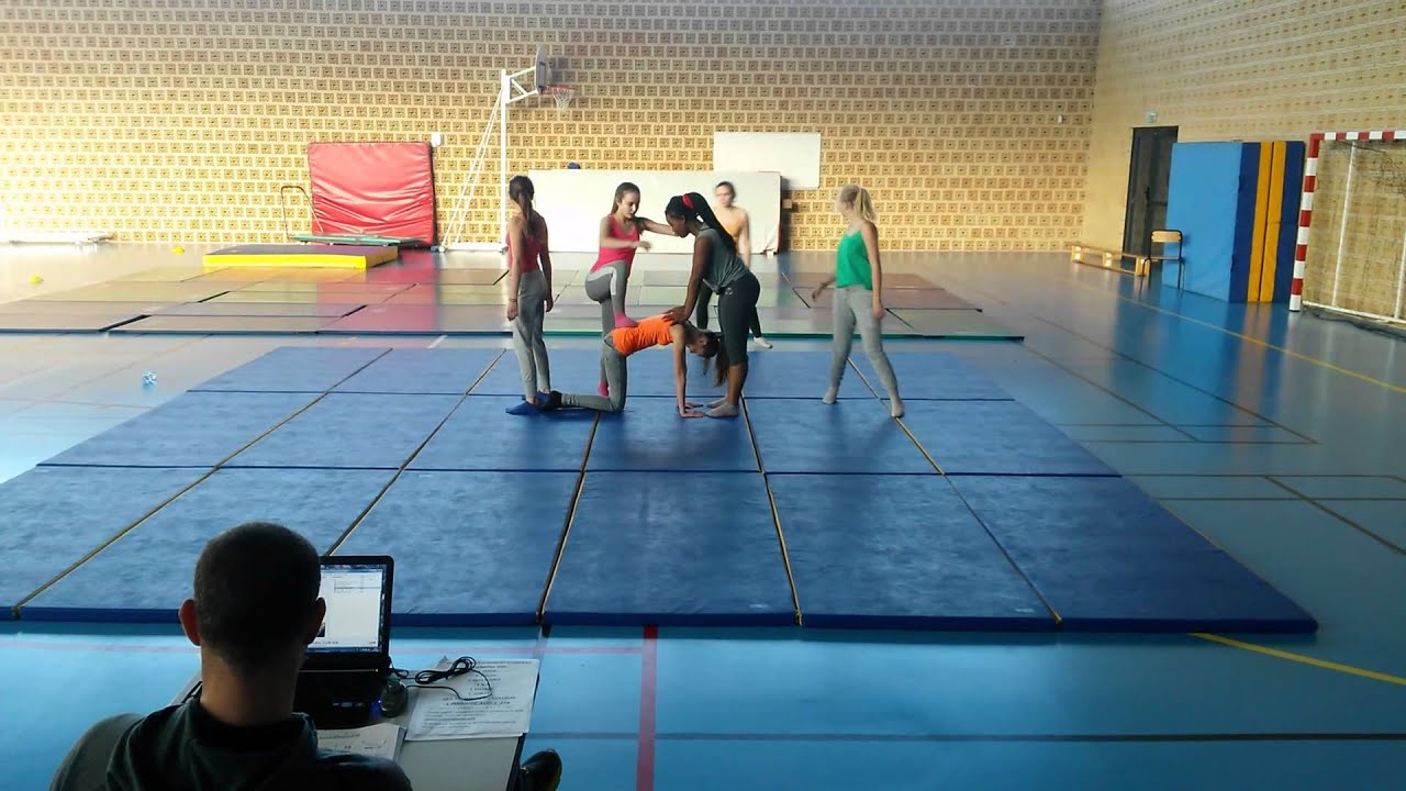 Acrosport 3eme (18/20) sia chandelier
