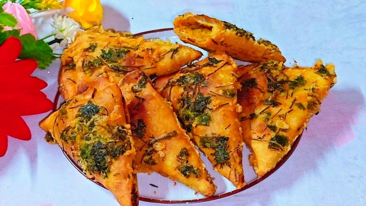আলু ও আটা দিয়ে দারুণ মুচমুচে নাস্তা রেসিপি কাউকে খাওয়ালে বারবার রিকুয়েষ্ট আসবে | Mukta'S Kitchen