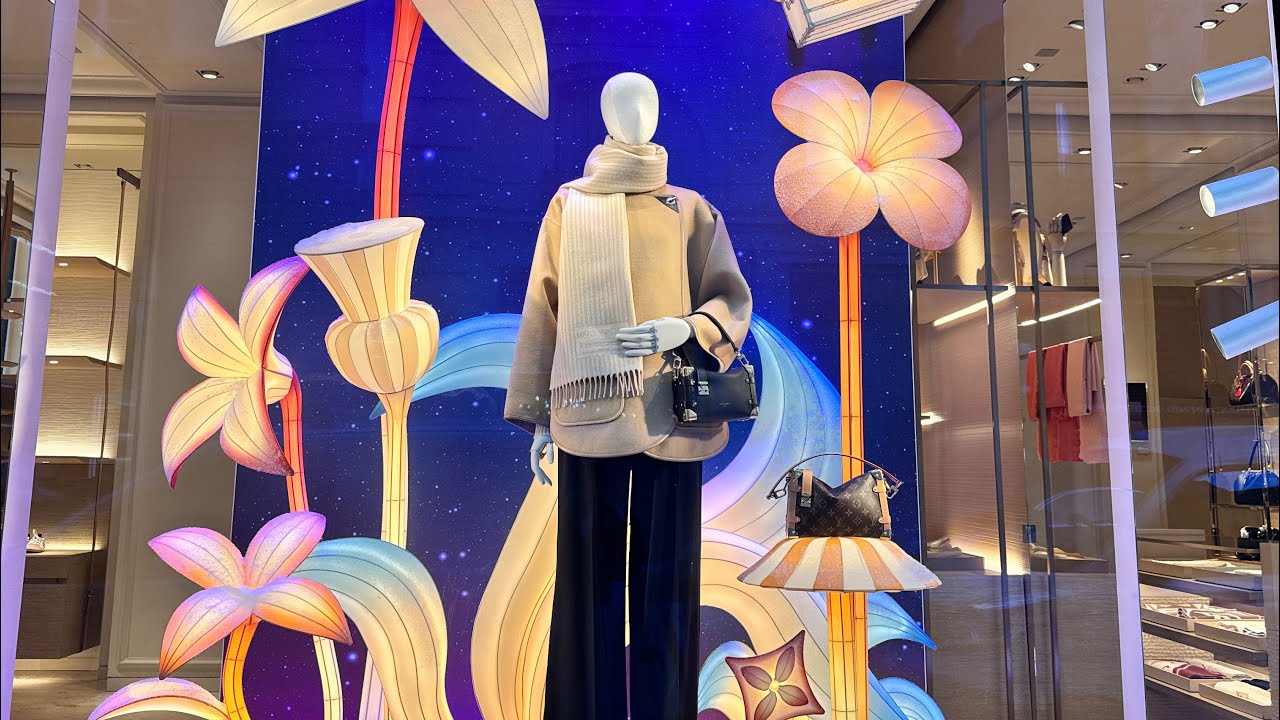 Хочу купить все! Шикарная новогодняя коллекция в MANGO. #fashion #mango #shopping 
