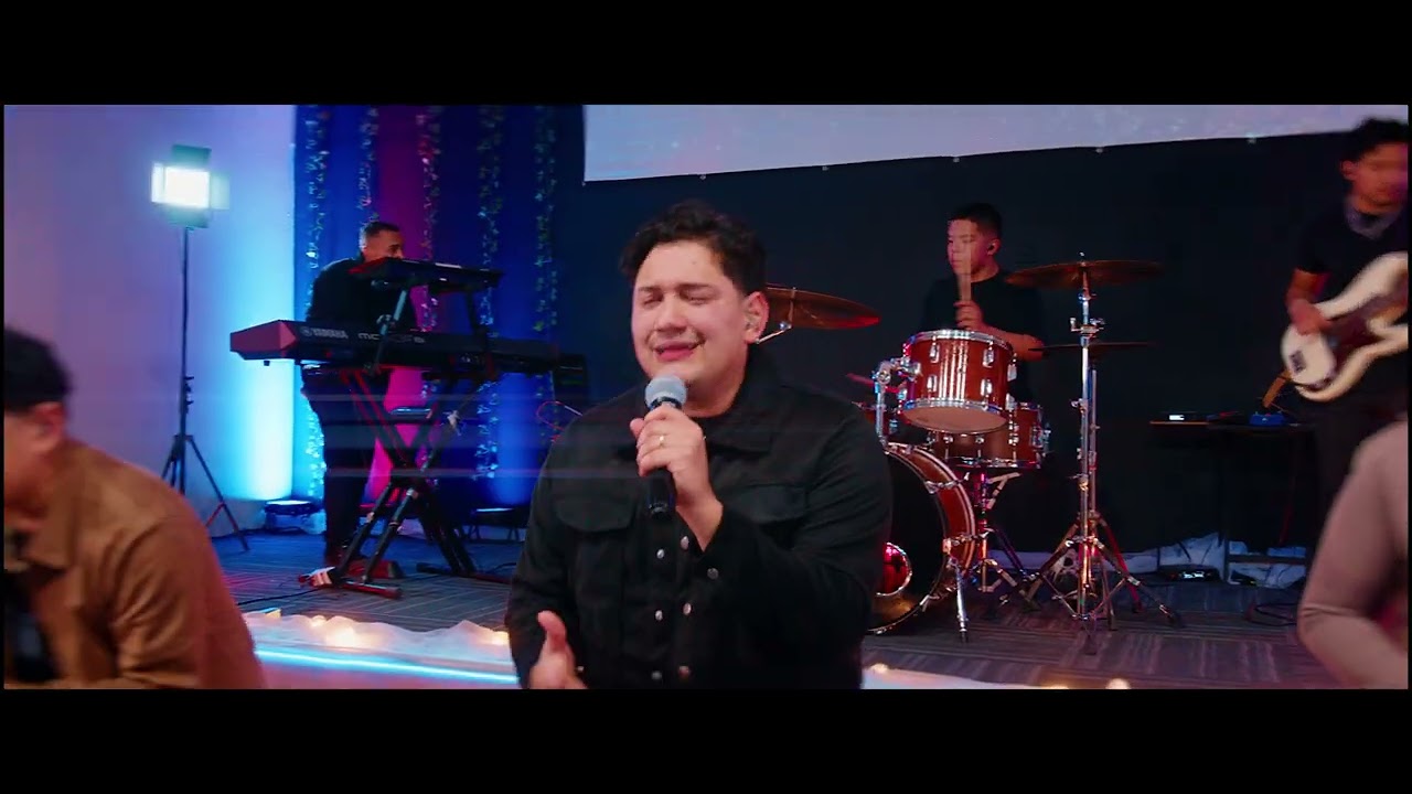 Sacrificio de Amor Rompiendo Cadenas Band ft Chris Rocha 