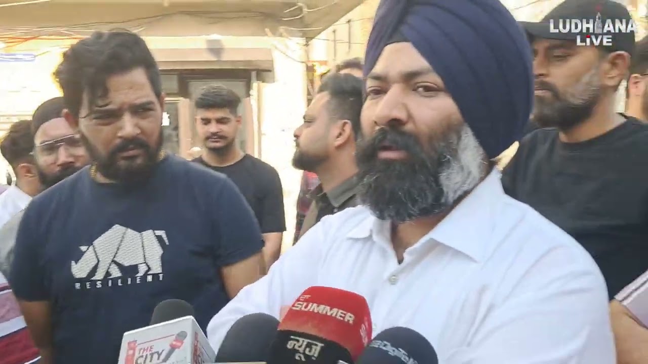 ਲੁਧਿਆਣਾ ਦੇ ਸ਼ਿਵਾਜੀ ਨਗਰ ‘ਚ ਹੋਇਆ ਹਾਈ ਵੋਲ/ਟੇਜ ਡਰਾਮਾ, ਮੌਕੇ ਤੇ ਵੇਖੋ ਹੋਇਆ ਕੀ