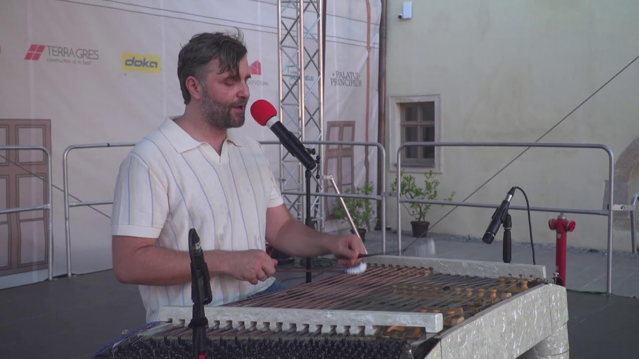 Sarbatoarea Muzicii 2024: Cântate și ciocnite - concert țambal 
cu: Romulus Cipariu - one-man-show