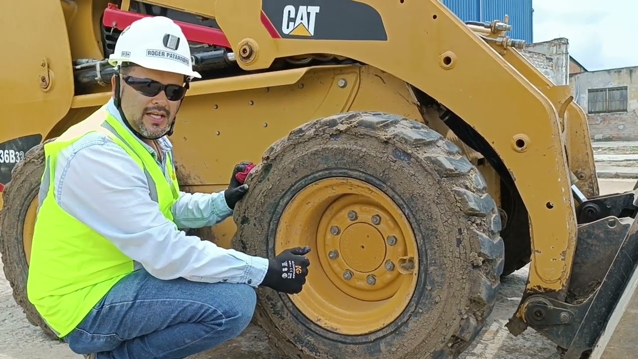 Inspección Pre Operacional Minicargador CAT 236B