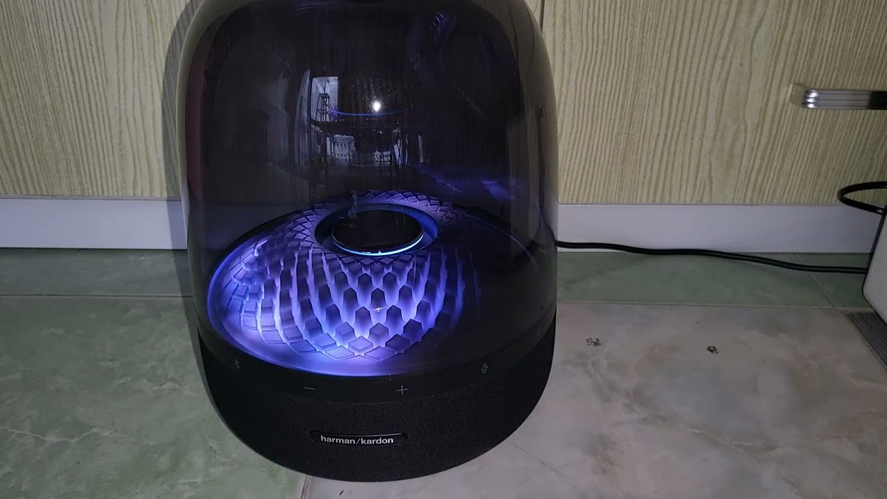 Harman Kardon Aura Studio 4 vs Marshall Stanmore 2